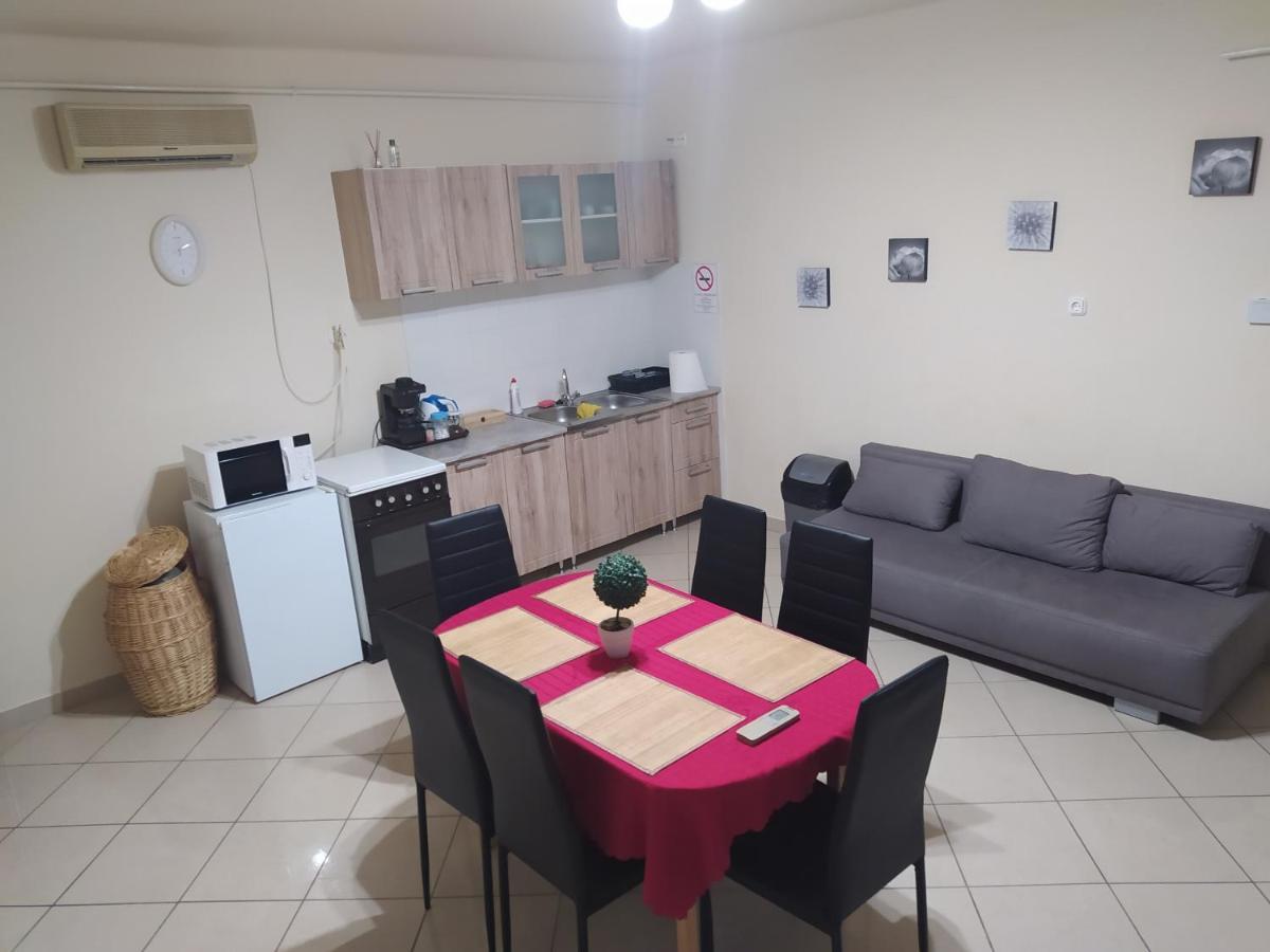 Pingpong Apartman Soltvadkert Luaran gambar