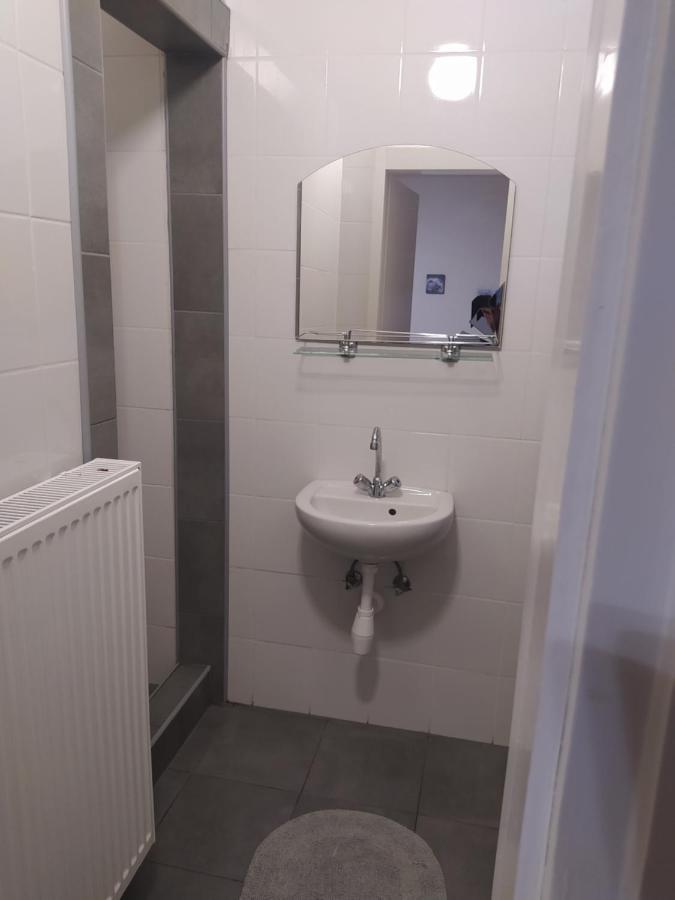 Pingpong Apartman Soltvadkert Luaran gambar